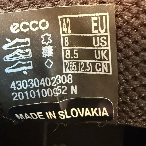 Men’s Ecco Grey Sneakers. US size 8. Euro 42 - Picture 7 of 9